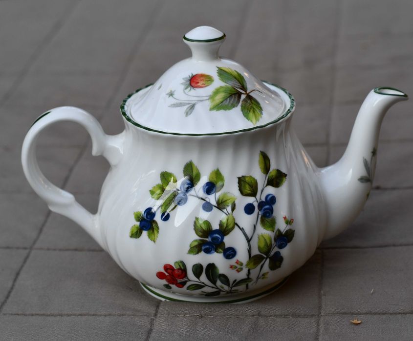 Dzbanek do herbaty  porcelana  David Michael
