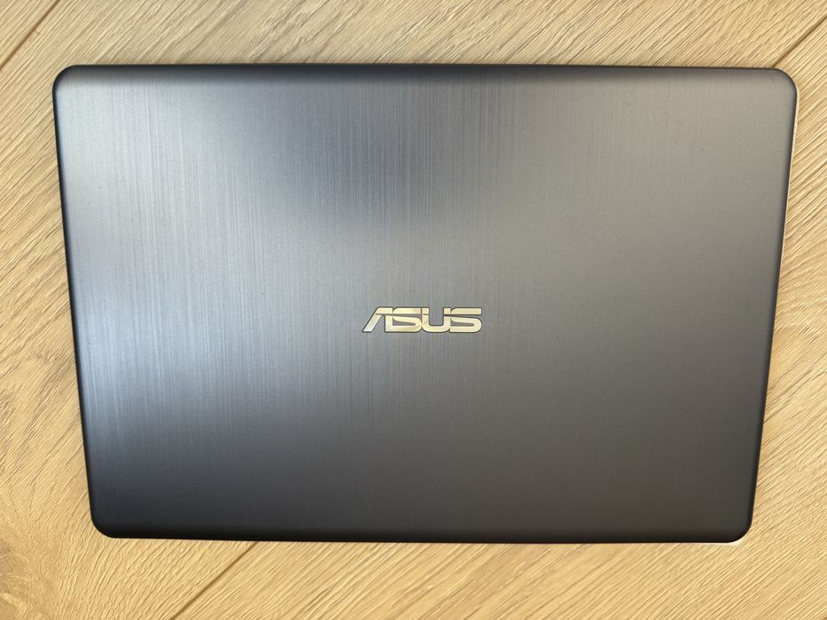 ASUS E406M Notebook458781687798179842