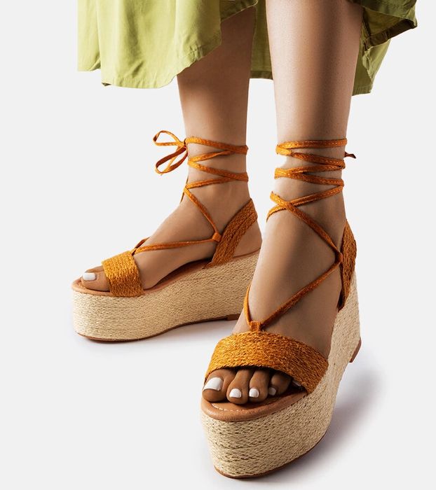 Brązowe espadryle na platformie Silvetta