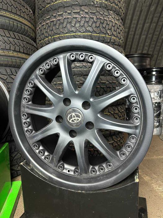 Диски 5x114.3 R18 8J ET35 KR32 | Стильні легкосплавні диски