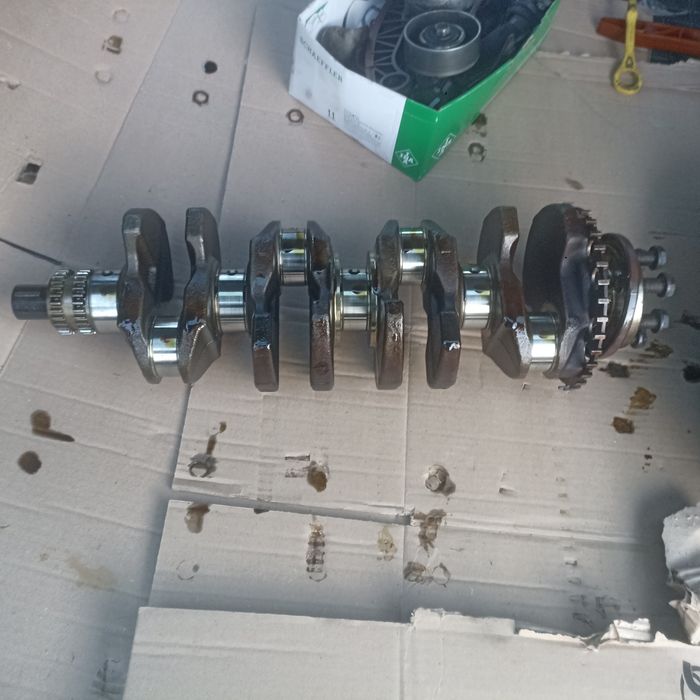 Колінвал мітсубісі ланцер x 1.8 Mitsubishi lancer x