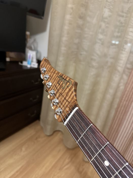 Suhr S - Limited Edition - flamed mapple neck