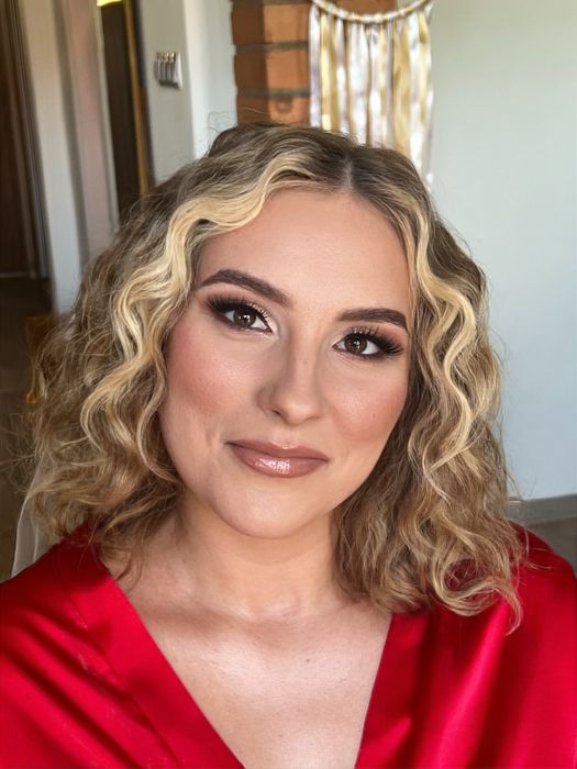 Profesjonalny makijaż, fryzury, regeneracja wlosow, keratyna-dojazd;)