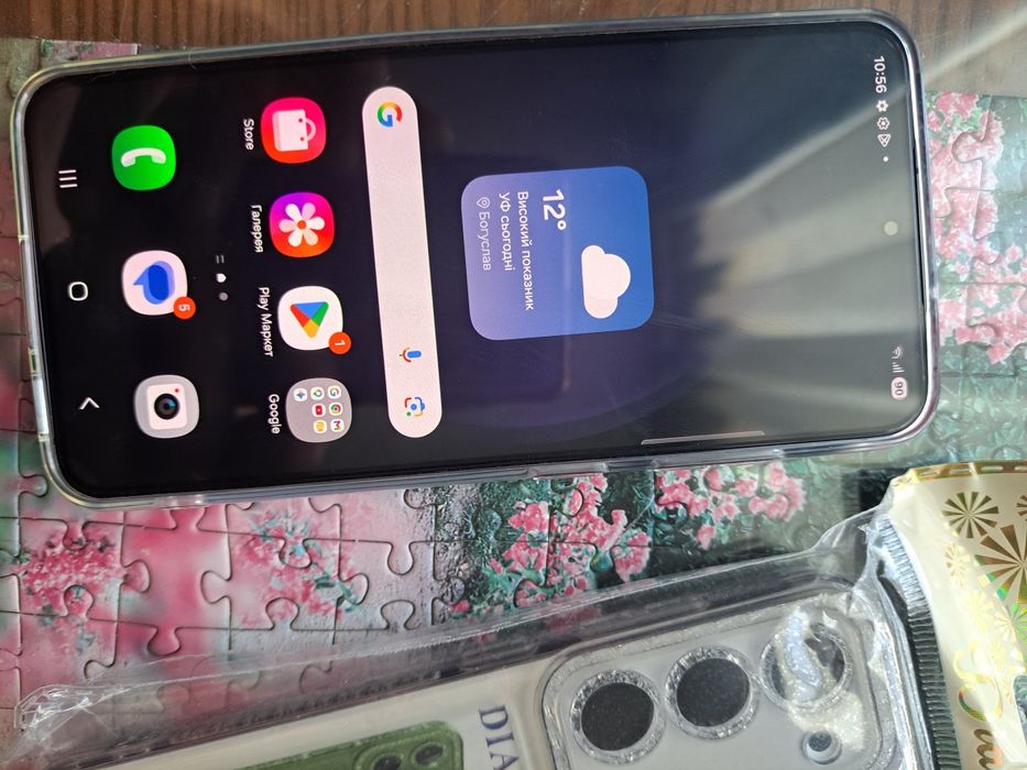 Продам самсунг s23  офіційний