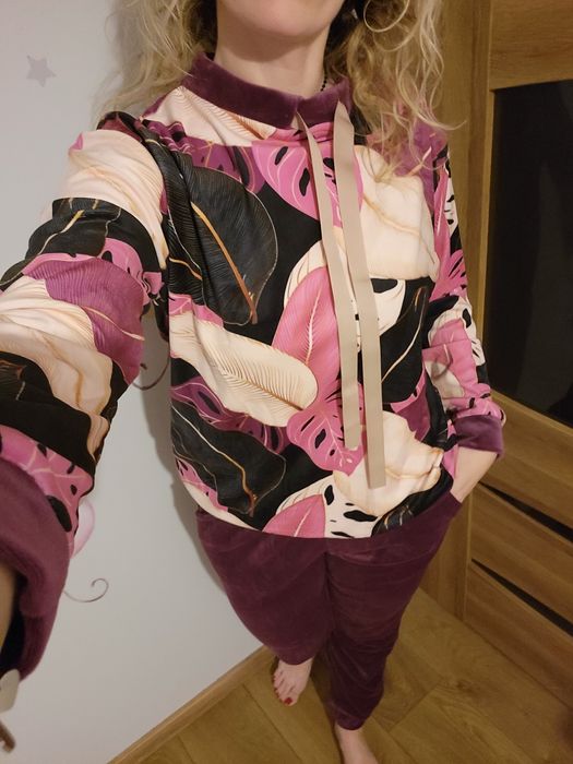 Welurowy komplet dres fioletowy bluzka spodnie