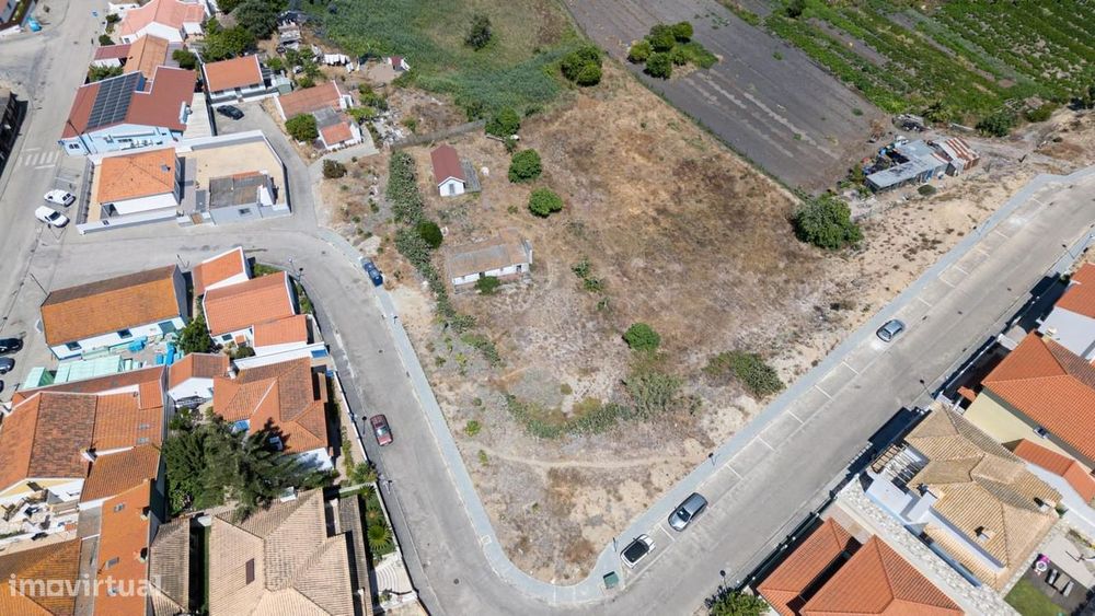 Moradia Isolada T2 com jardim, Carrasqueira, Alcacer do Sal