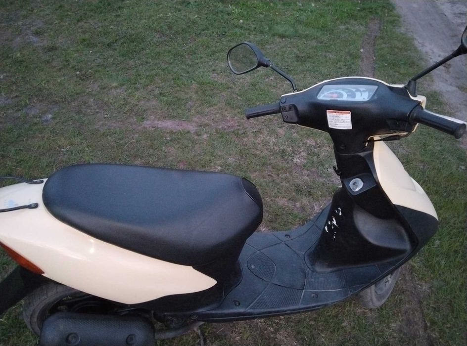 Продам скутер Suzuki Lets 3