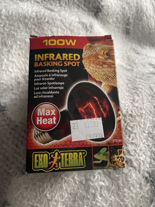 Żarówka grzewcza do terrarium z podczerwienią 100W