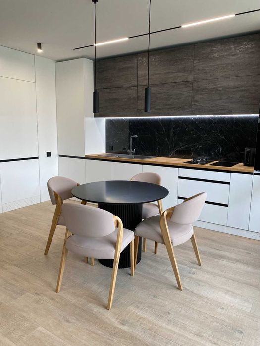 Продаж квартири, Брюховичі