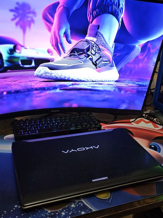 Ігровий ноутбук Medion Akoya / GT 650M 2GB / i7 + SSD