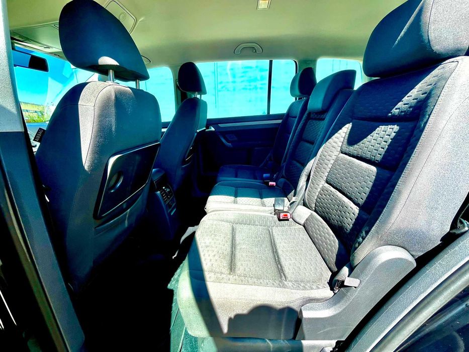 VW Touran 1.9 TDI 105cv | 7 Lugares | Bem Conservada | Revisões em Dia