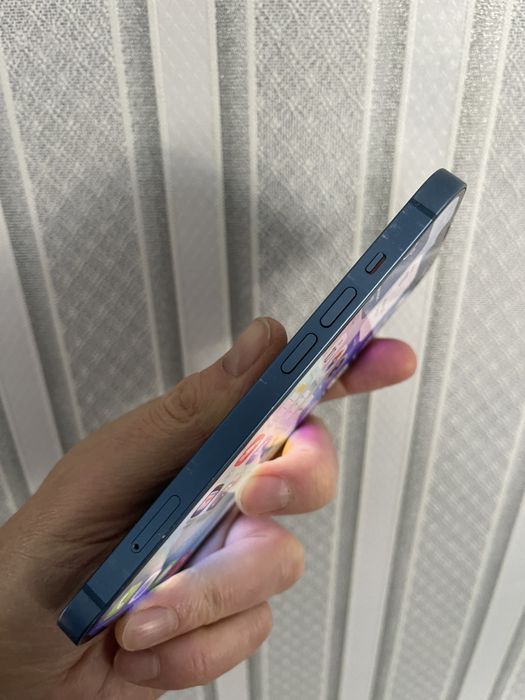 Apple iPhone 13 256 gb. Неверлок, акб 100%