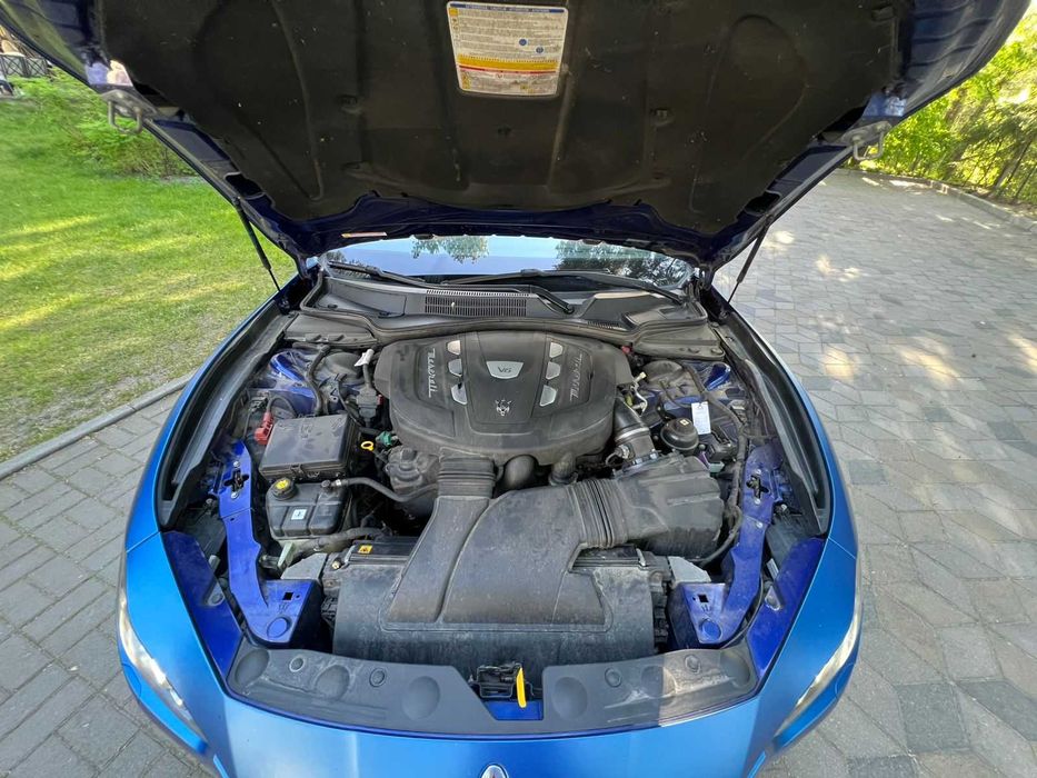 Продам Maserati Ghibli.