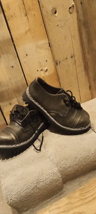 Glany .undergrandy krótkie siwo  czarne .nowiutkie .