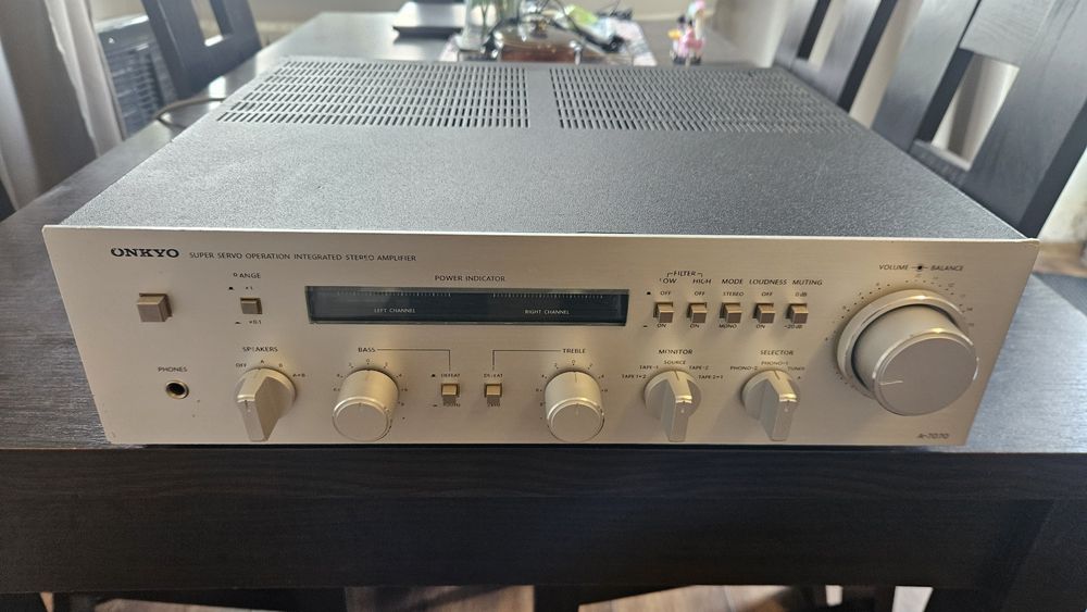Onkyo A-7070 - klasyczny wzmacniacz stereo
