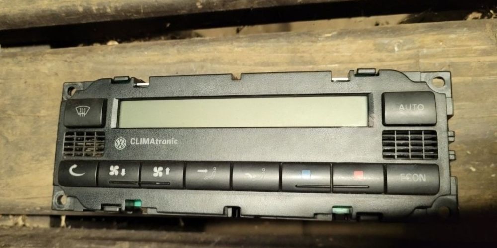 Panel przełącznik Wyświetlacz klimy klimatyzacji Volkswagen Passat B5
