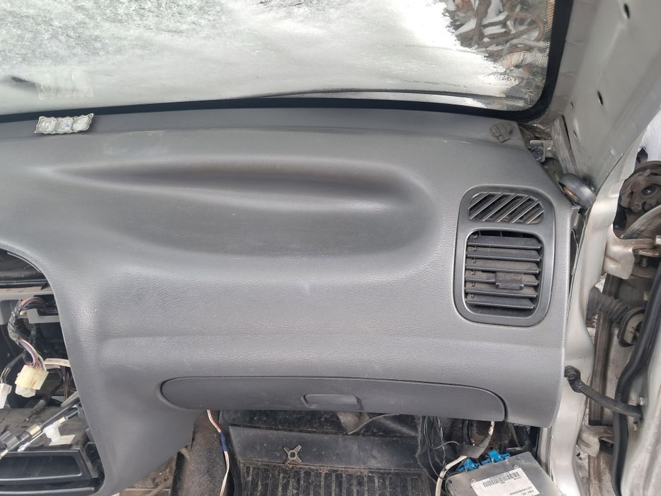 Продам панель Ланос.