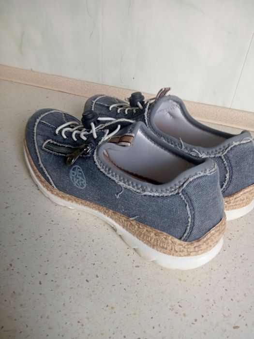Buty damskie rieker 39 wkładki 24,5 cm używane