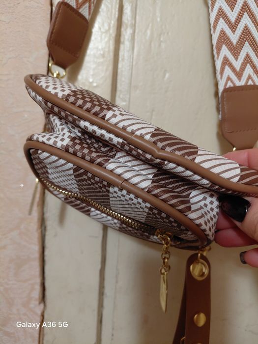 Продам маленькую сумку