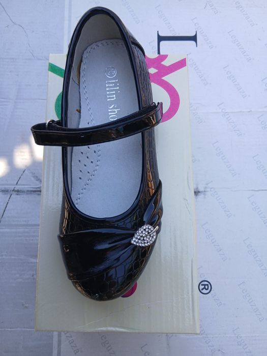 Туфлі для дівчат