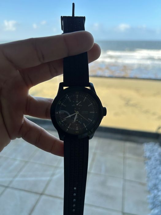Relógios invicta e Guess