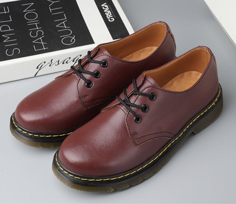 Glany półbuty modne eleganckie martensy timberki klasyczne