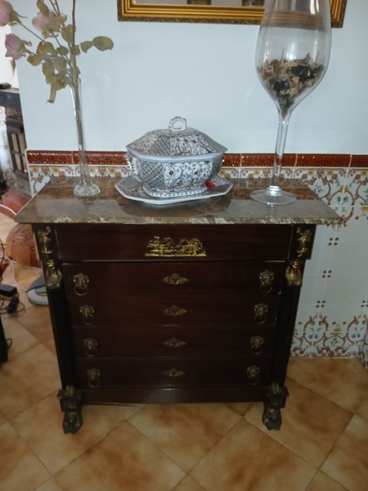 Cómoda de arrumação