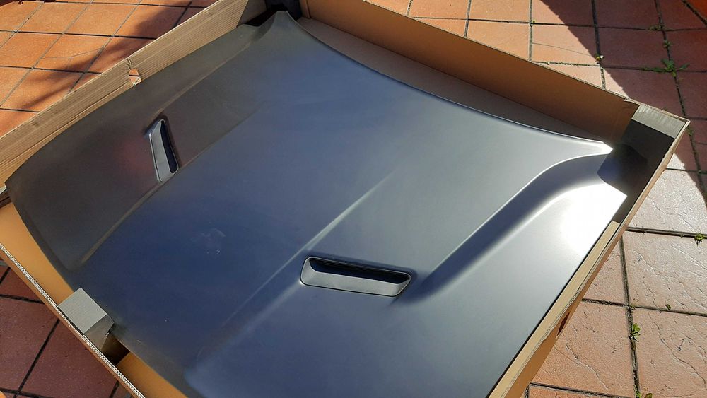 Maska DODGE CHALLENGER 2015- Aluminium