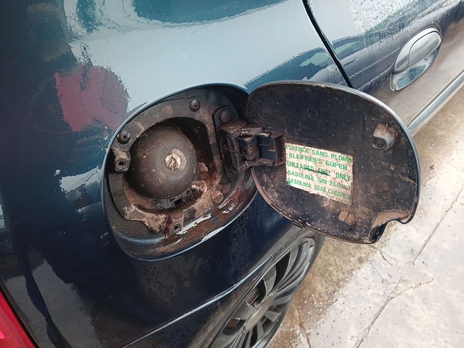 Tampa depósito combustível RENAULT Clio II (BB0/1/2_, CB0/1/2_)