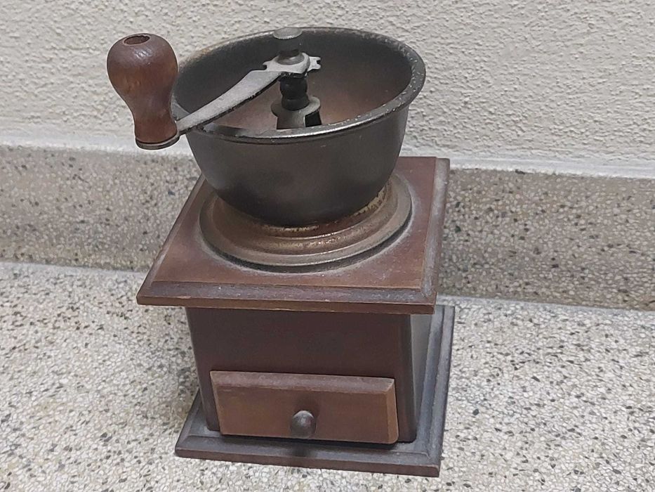 Moinho de café antigo