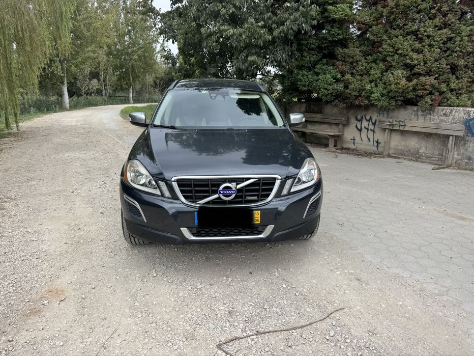 VOLVO XC60 D5 R-DESIGN 2.4 Diesel — 175 CV | 2010