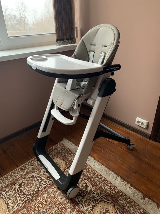 Столик, стільчик для годування малюків Peg-Perego Siesta Follow Me