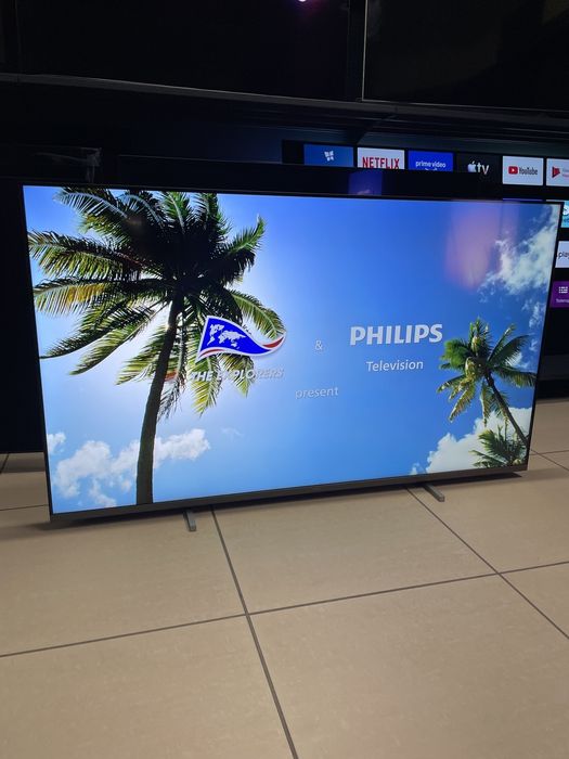 65" 4К UHD PHILIPS Смарт Український 65PUS7608 з Німеччини  Полоси Дефект