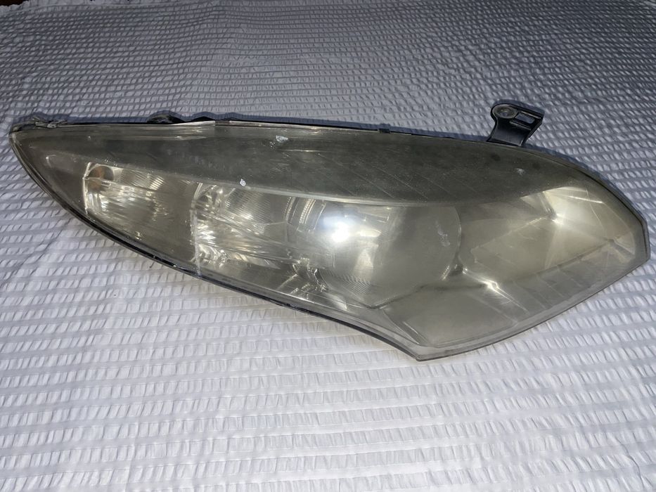 Фара передня права Рено Меган 3