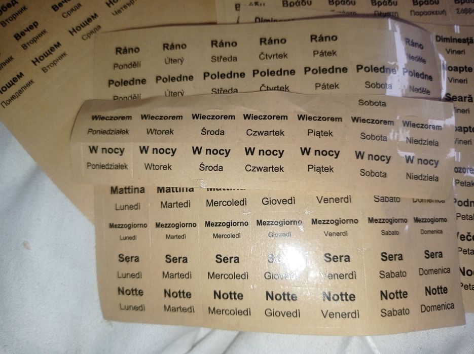 Naklejki na pudełka np z lekami