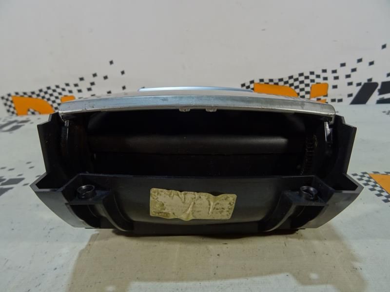 Isqueiro AUDI A6 (4F2, C6)