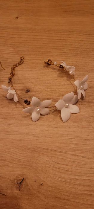 Biżuteria kolczyki i bransoletka