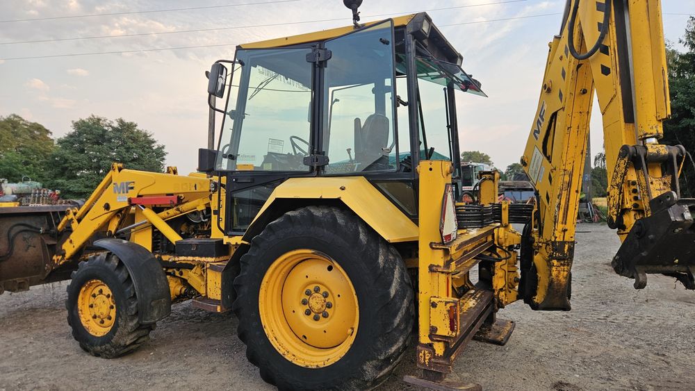 Koparko-ładowarka Massey Ferguson  60HX