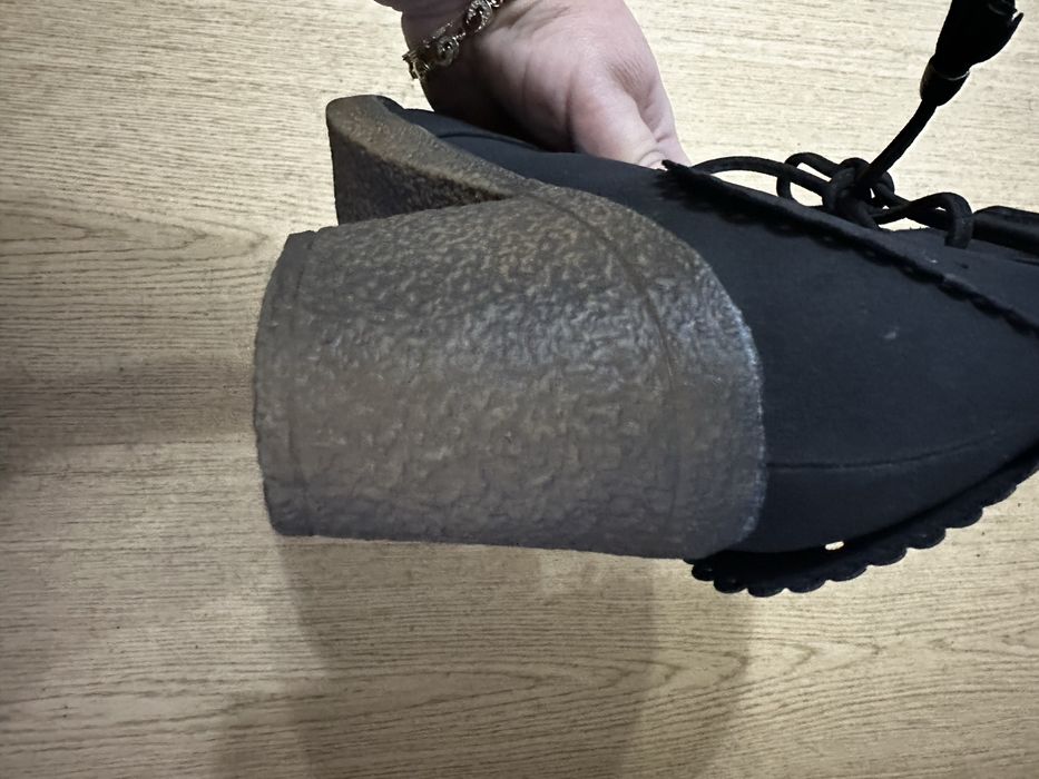 Kozaki krótkie ażurowe czarne skóra na słupku Bless roz. 38