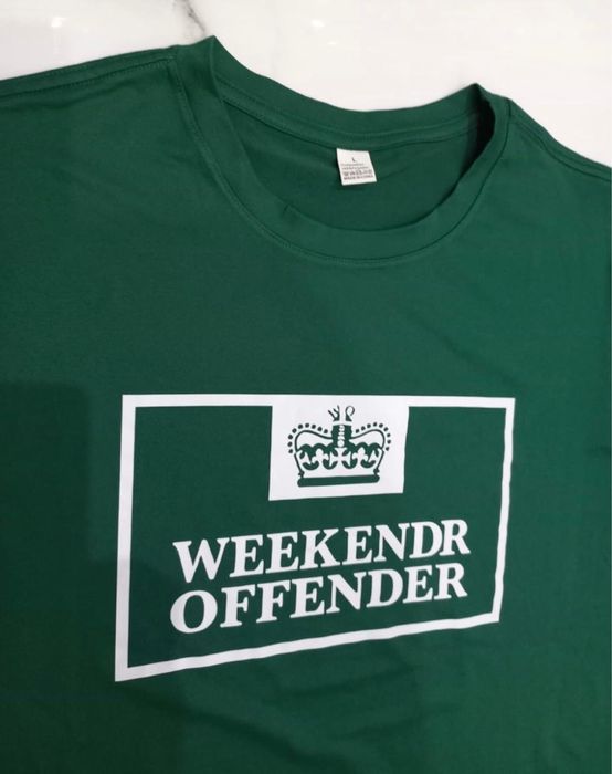 Футболка Weekend Offender