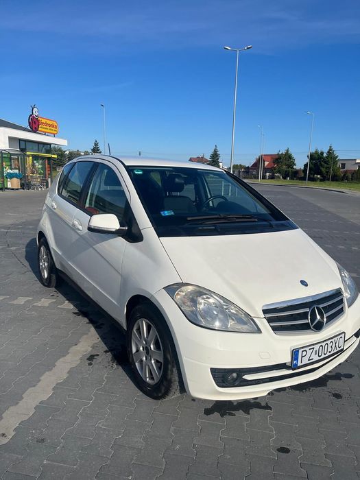 Mercedes A180...