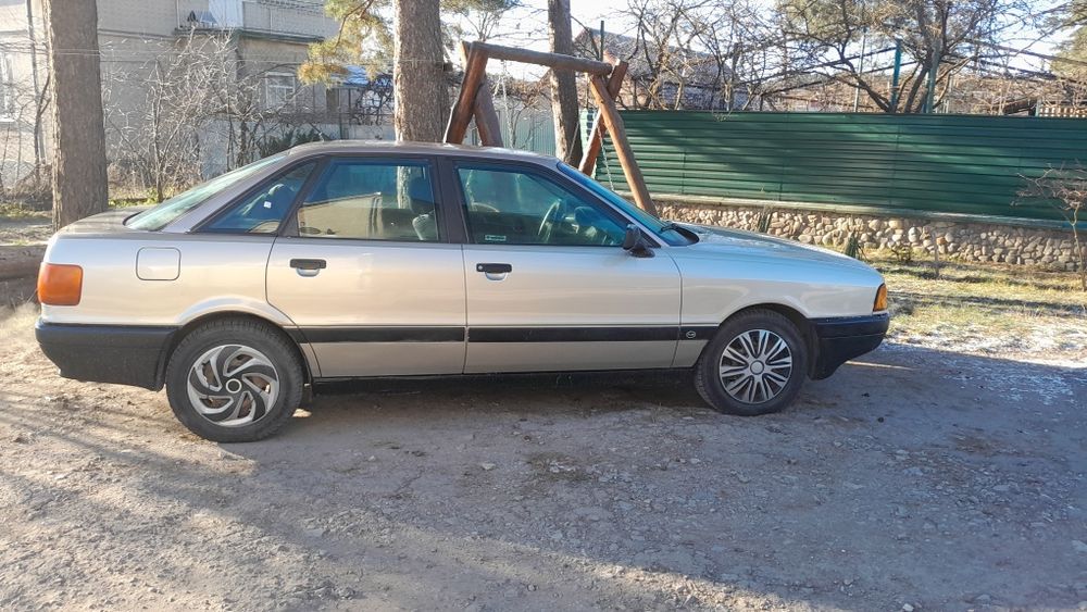 Продам ауди 80б3 1,8 газ бензин