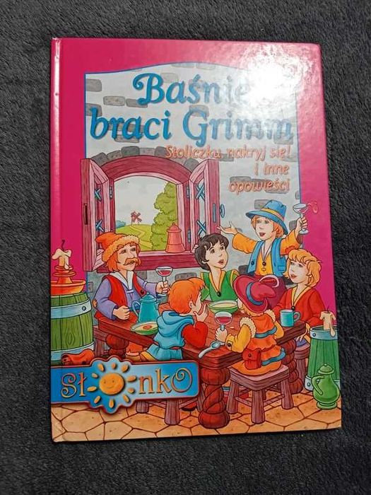 Książka z baśniami braci Grimm
