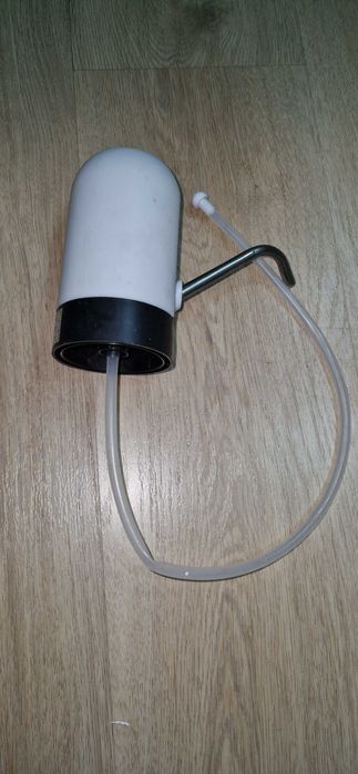 Pompka do wody do butelki baniaka elektryczna kranik wężyk microusb