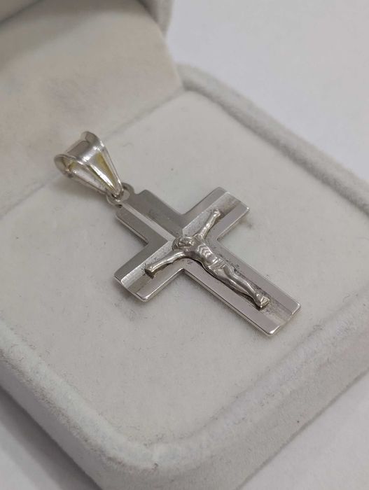 Srebrna zawieszka krzyżyk 925 2,59 g dł. 35 mm