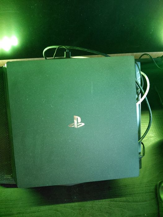 PlayStation 4 Pro.
Nota: Não aceito MBWa