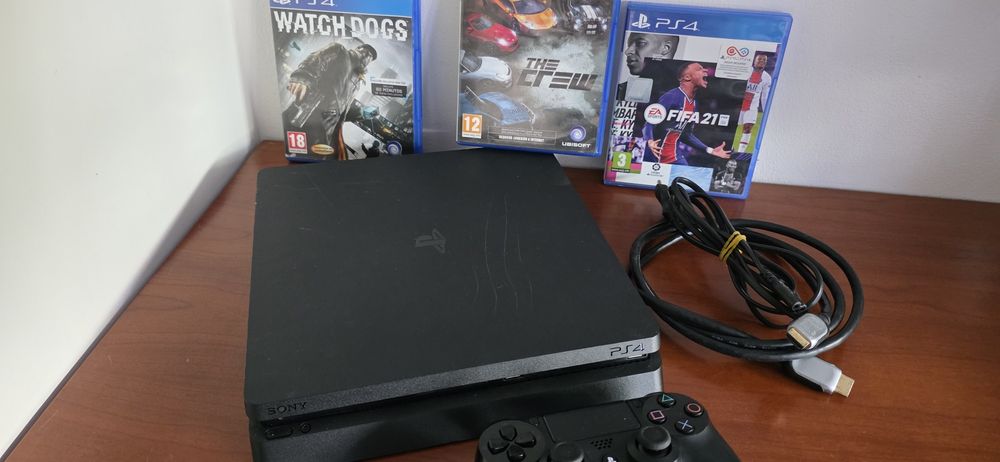 Ps4 Slim 1Tb conjunto