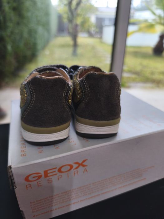 Botas Geox tamanho 19