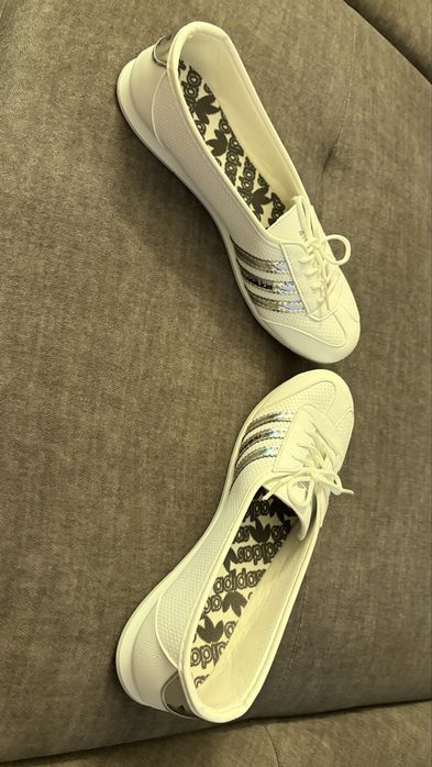 Adidasy NOWE balerinki biało srebrne 40
