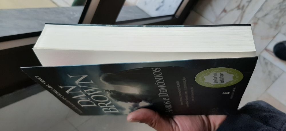 Livro em muito bom estado Faço entrega domicílio